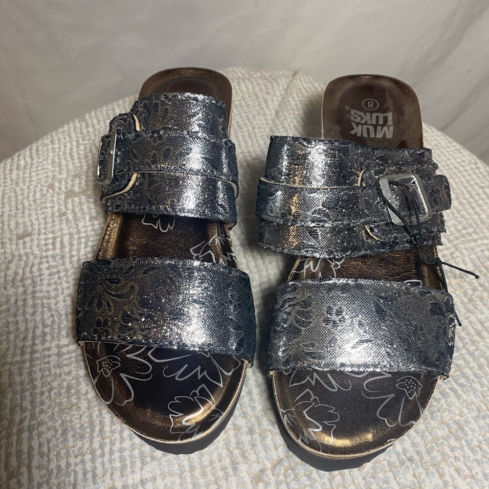Muk Luks